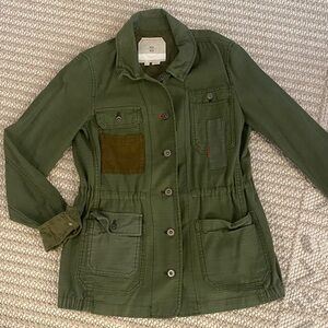Stylish Green Utility Jacket with Pockets